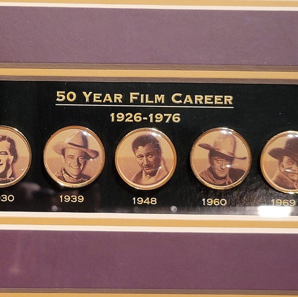 Bradford Exchange John Wayne collectible picture with signature, films, awards - Picture 3 of 5